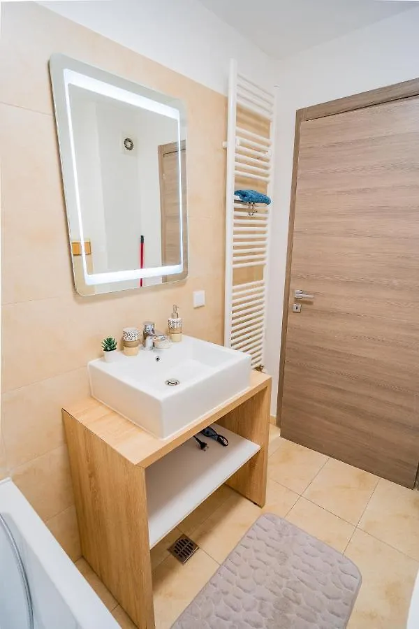Queen Elizabeth - Ultracentral - Free Parking & Ac Bucharest 0*,